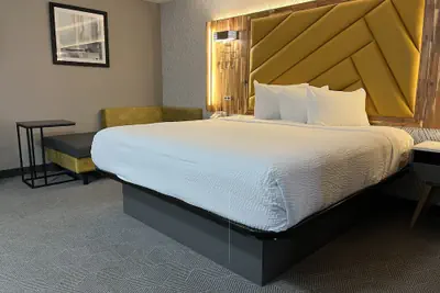 Photo 3 - The Wander Hotel, a Ramada by Wyndham