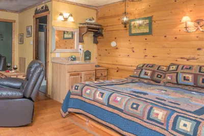 Photo 5 - Whispering Pine Cabins
