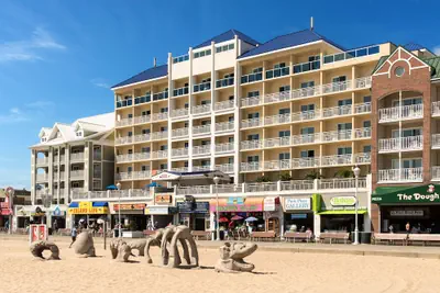 Photo 2 - Park Place Hotel