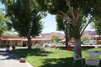 Photo 2 - Adventure Inn & Motel