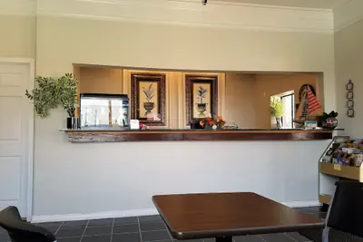 Photo 3 - Star Inn Biloxi