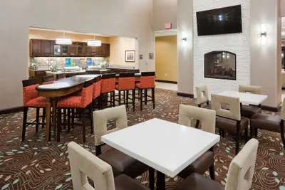 Photo 4 - Homewood Suites by Hilton Davenport