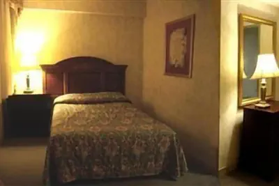 Photo 2 - Guam Airport Hotel