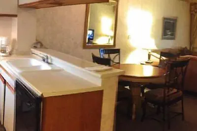 Photo 4 - Guam Airport Hotel