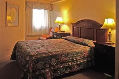 Photo 3 - Guam Airport Hotel
