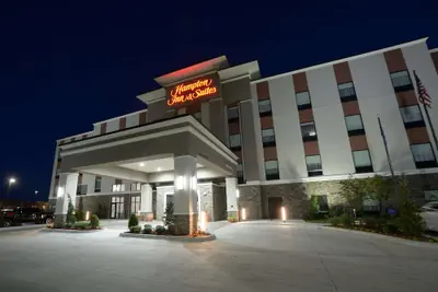 Photo 2 - Hampton Inn & Suites Stillwater West