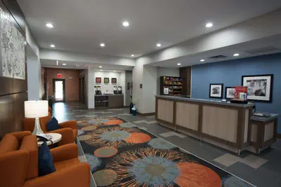 Photo 3 - Hampton Inn & Suites Stillwater West