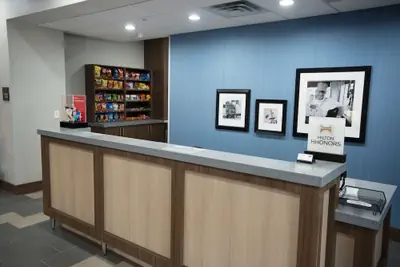 Photo 4 - Hampton Inn & Suites Stillwater West