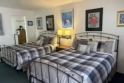 Photo 4 - Columbine INN