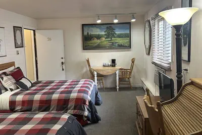 Photo 5 - Columbine INN