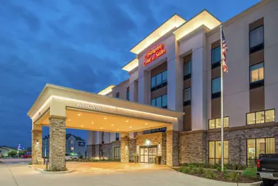 Photo 2 - Hampton Inn & Suites Ames