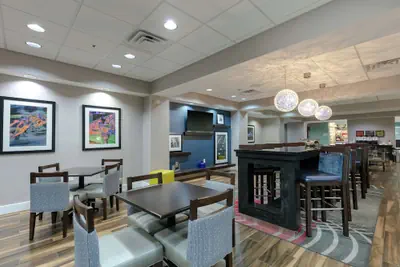 Photo 3 - Hampton Inn Emerson LakePoint