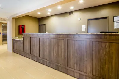 Photo 4 - Suburban Studios Midland I-20