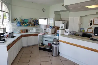 Photo 4 - The Seascape Inn