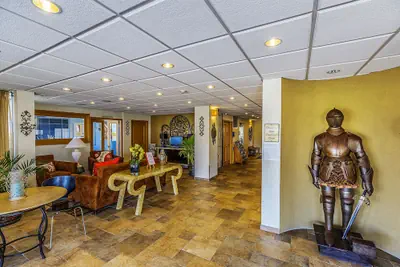 Photo 3 - The Crusader Oceanfront Family Resort