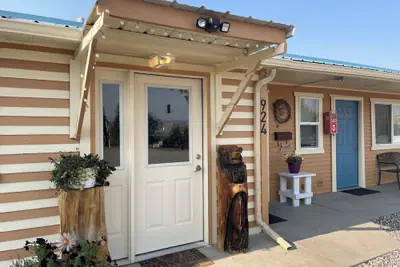 Photo 2 - El Rancho Motel
