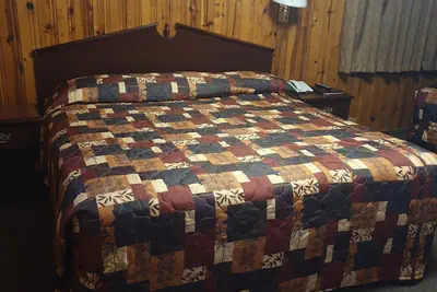 Photo 3 - Americana Motel