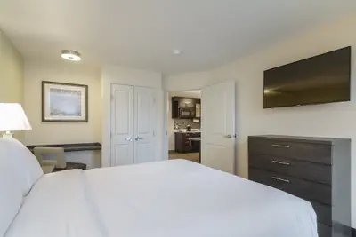 Photo 5 - Candlewood Suites Mishawaka North by IHG