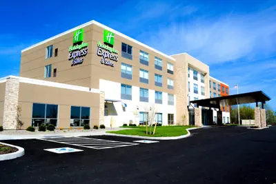 Photo 2 - Holiday Inn Express & Suites Oswego by IHG