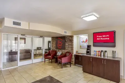 Photo 5 - Red Roof Inn Plano