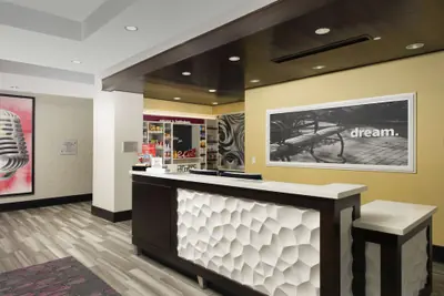 Photo 3 - Hampton Inn by Hilton Hattiesburg
