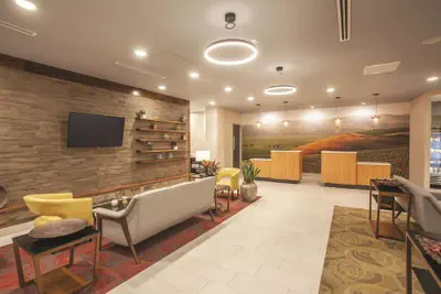 Photo 4 - La Quinta Inn & Suites by Wyndham Morgan Hill-San Jose South
