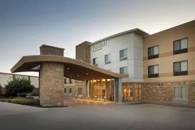 Photo 2 - Fairfield Inn & Suites by Marriott Lincoln Southeast