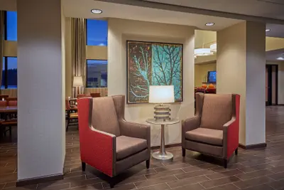 Photo 5 - Hampton Inn & Suites Hood River