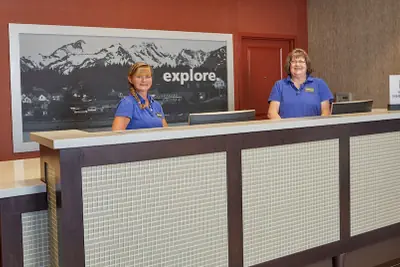 Photo 4 - Hampton Inn & Suites Hood River