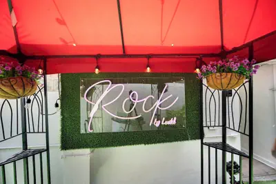 Photo 2 - Rock Apartments by Lowkl