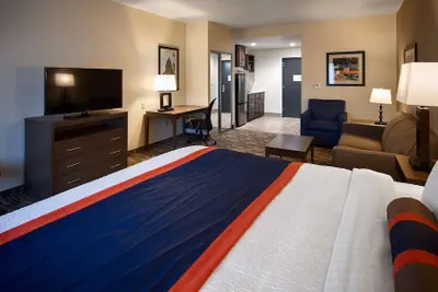 Photo 4 - Best Western Plus Ardmore Inn & Suites