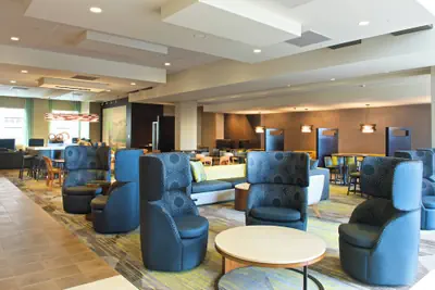 Photo 3 - Courtyard by Marriott Seattle Everett Downtown