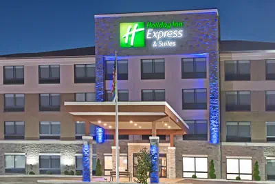 Photo 2 - Holiday Inn Express & Suites Uniontown by IHG