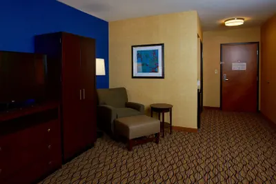 Photo 4 - Holiday Inn Express Bordentown - Trenton South by IHG