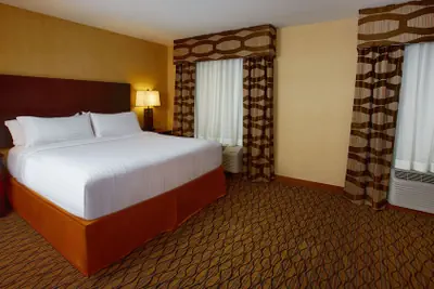 Photo 5 - Holiday Inn Express Bordentown - Trenton South by IHG