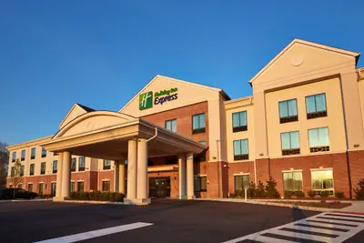 Photo 2 - Holiday Inn Express Bordentown - Trenton South by IHG