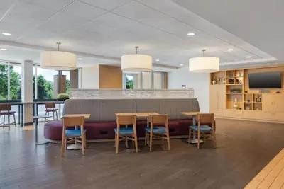 Photo 5 - Home2 Suites by Hilton Milwaukee Brookfield
