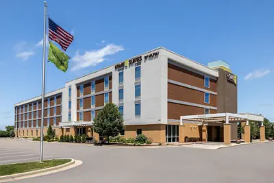 Photo 2 - Home2 Suites by Hilton Milwaukee Brookfield