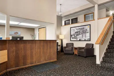 Photo 5 - Super 8 by Wyndham Lincoln North