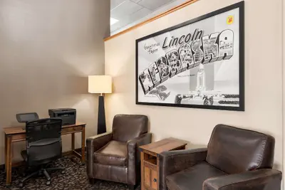 Photo 4 - Super 8 by Wyndham Lincoln North