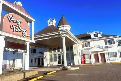 Photo 2 - Osage Village Inn Near Lake Ozarks US 54
