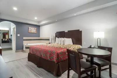 Photo 5 - Scottish Inns and Suites Spring, TX