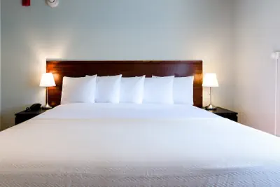 Photo 5 - LIC Hotel