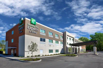 Photo 2 - Holiday Inn Express & Suites New Castle by IHG