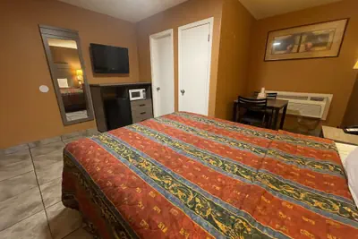 Photo 5 - New Corral Motel