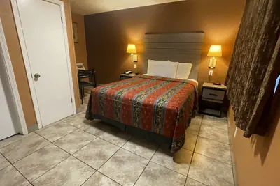Photo 4 - New Corral Motel