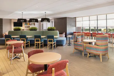 Photo 4 - Home2 Suites by Hilton Alexandria