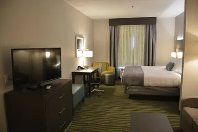 Photo 5 - Best Western Plus Prien Lake Hotel & Suites - Lake Charles