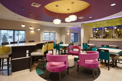 Photo 3 - Best Western Plus Prien Lake Hotel & Suites - Lake Charles