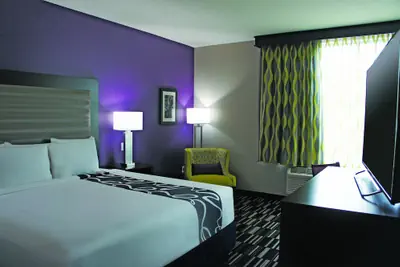 Photo 5 - La Quinta Inn & Suites by Wyndham McAllen Convention Center